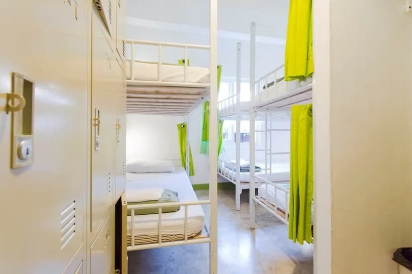 Ploy Hostel