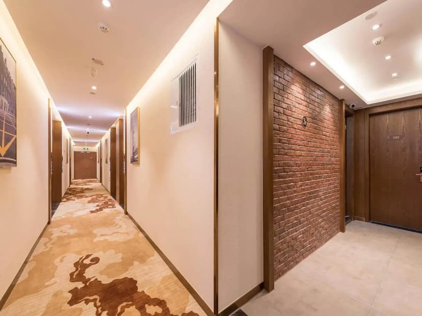 James Joyce Coffetel (Beijing Liangxiang Nanguan Metro Station)
