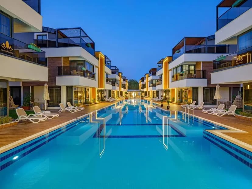 Отель Elysium Green Suites