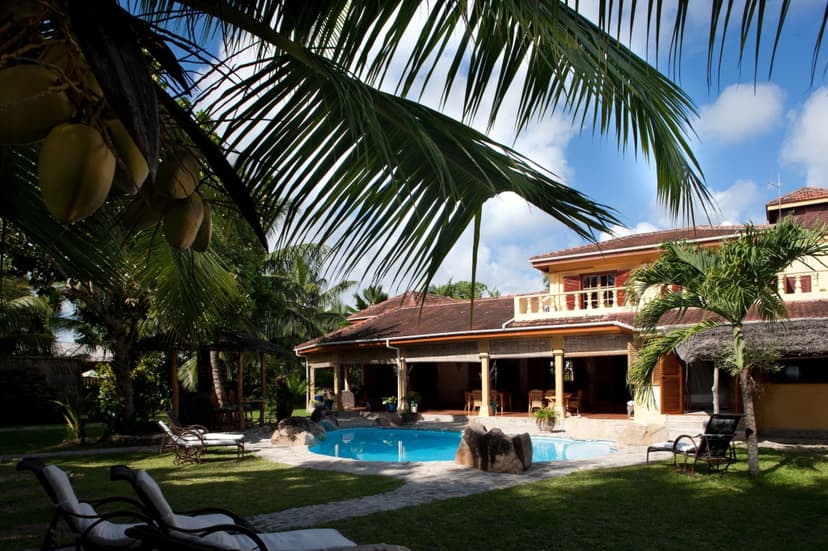 Castello Beach Hotel