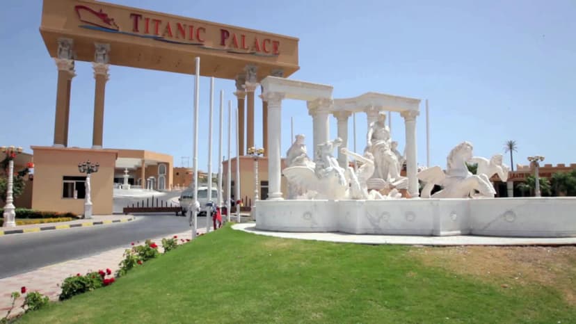 Titanic Palace - Families and Couples only