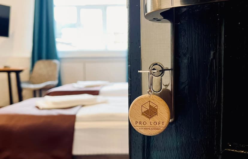 Отель PROLOFT city hostel & rooms