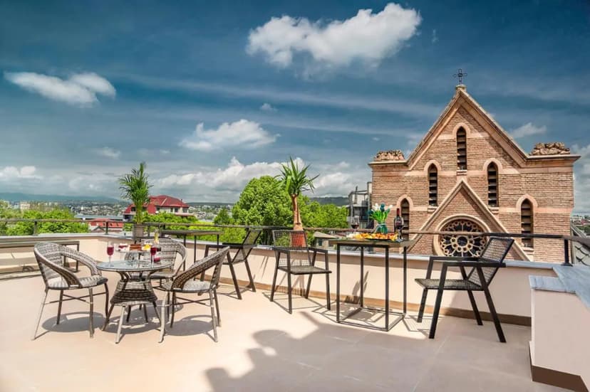 Diuma Hotel