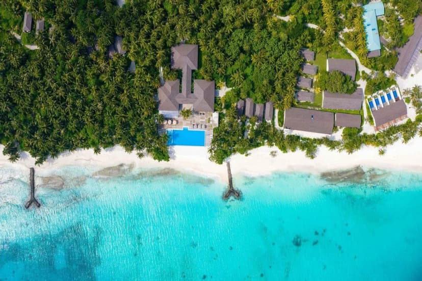 Курортный Отель Fiyavalhu Resort Maldives