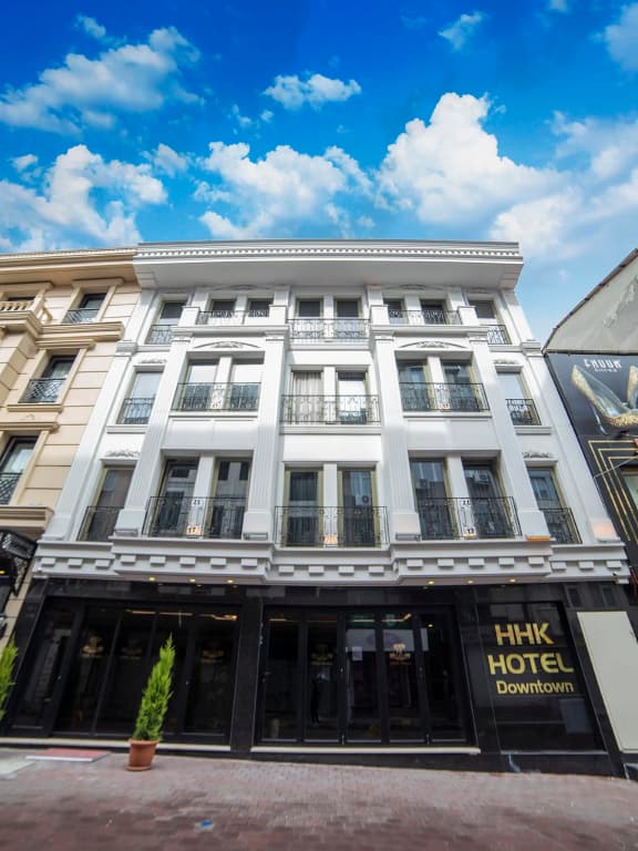 Отель HHK Hotel Downtown